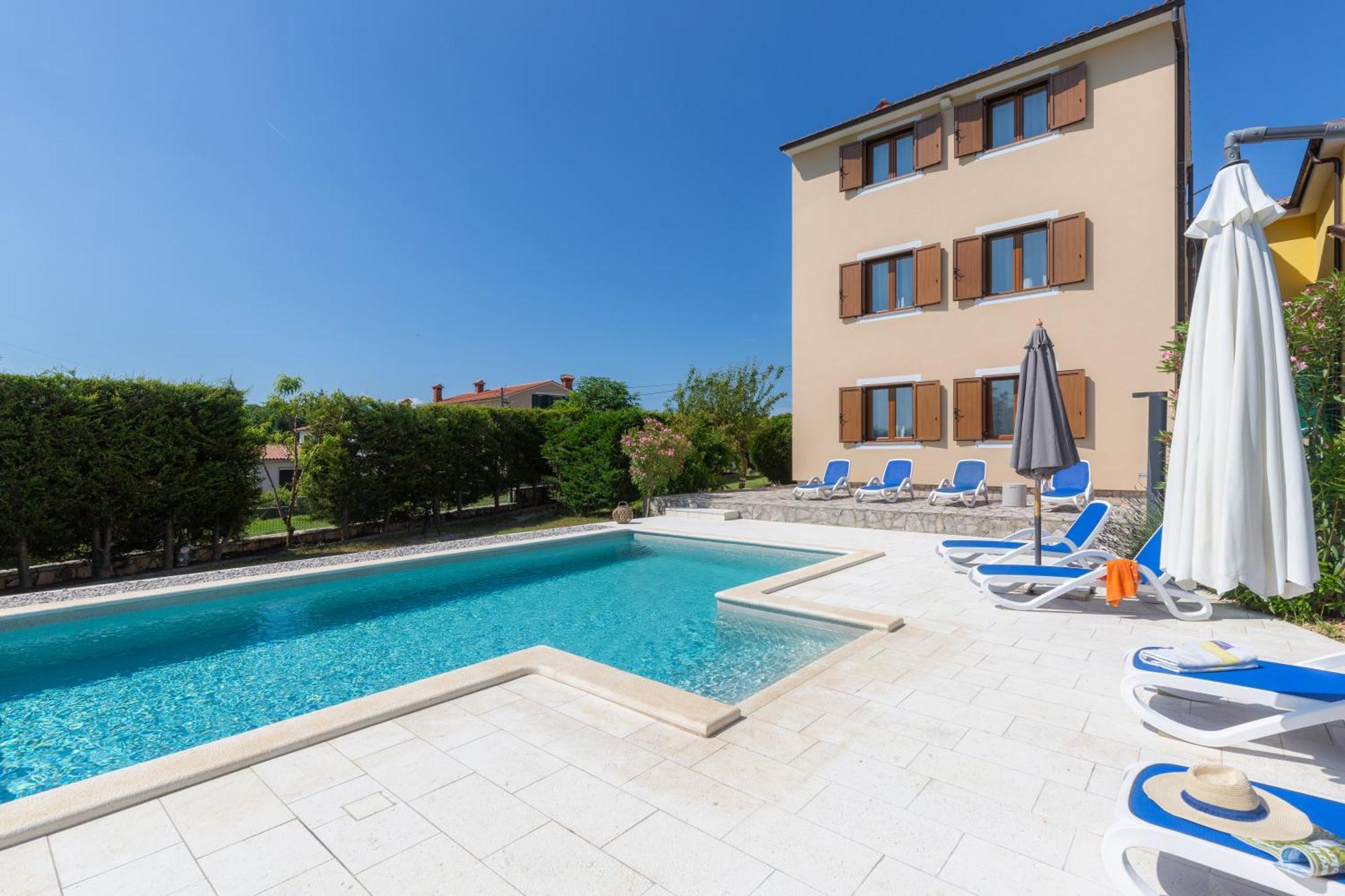 Apartments "Alen" Nedeščina Kültér fotó