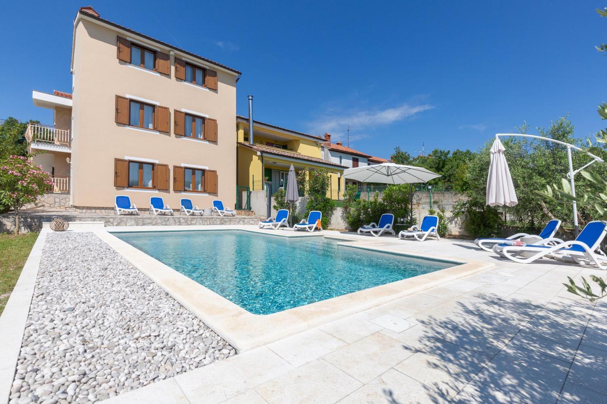 Apartments "Alen" Nedeščina Kültér fotó