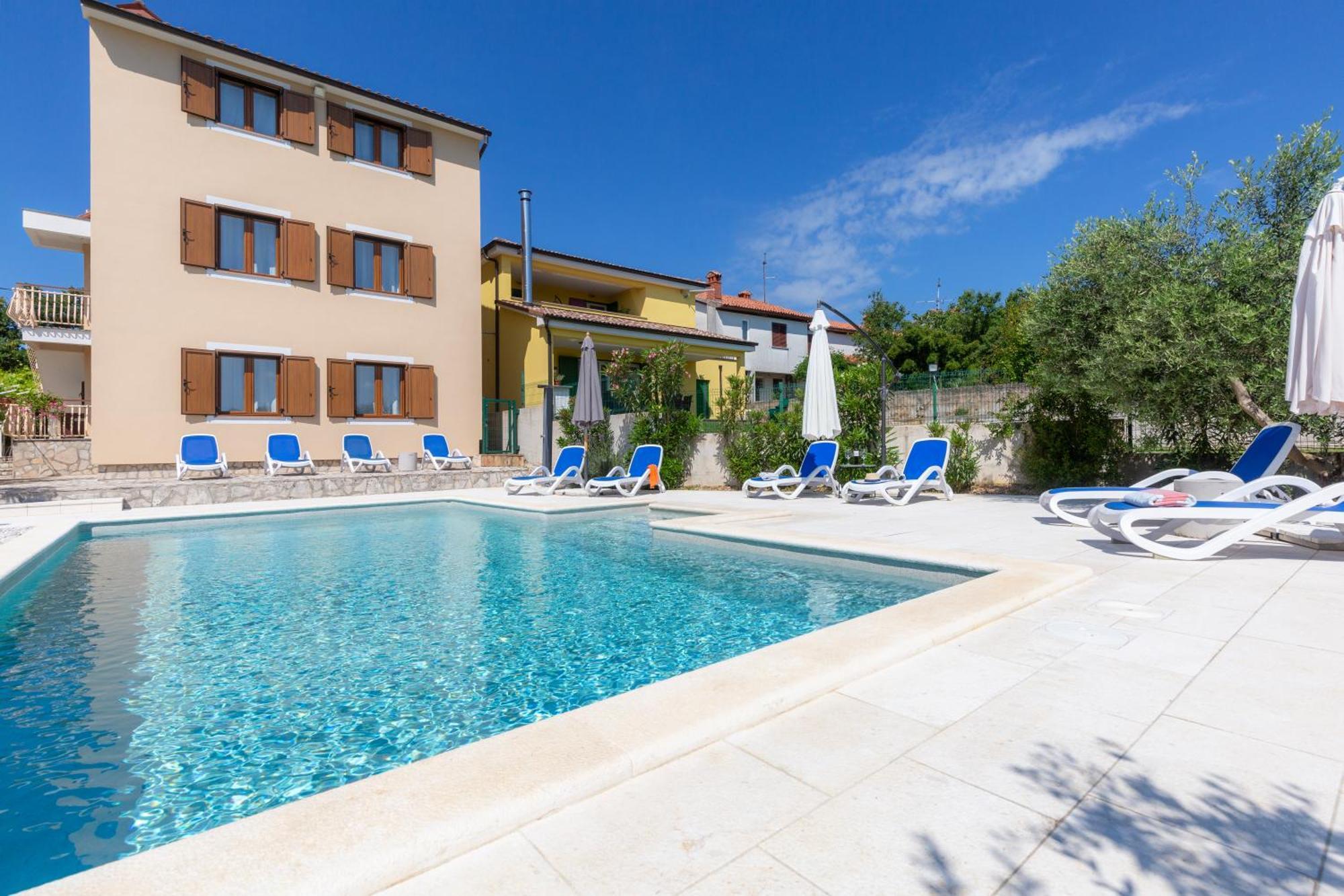Apartments "Alen" Nedeščina Kültér fotó
