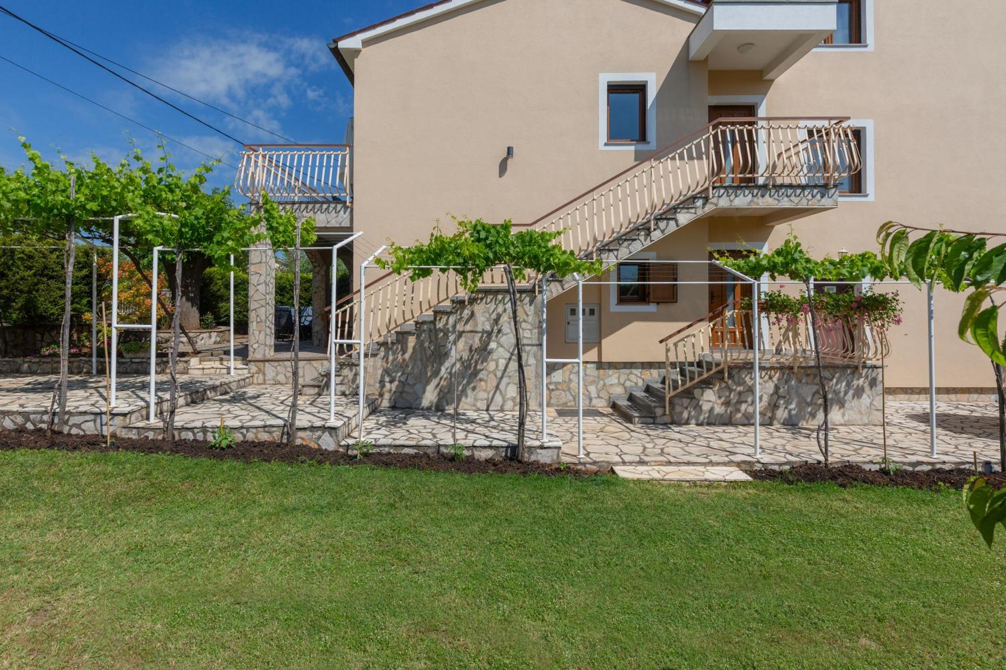 Apartments "Alen" Nedeščina Kültér fotó